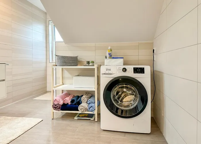 Apartment Maisonette-wohnung In Norderstedt